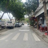 NHA DAN XAY- O TO DE NGAY DEM - GIAO THONG THUAN TIEN
