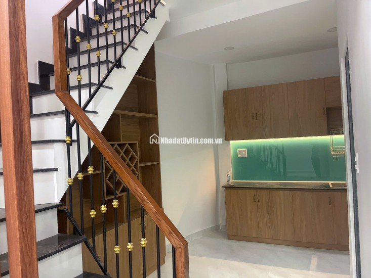 Bán nhà Phước Long B, quận 9