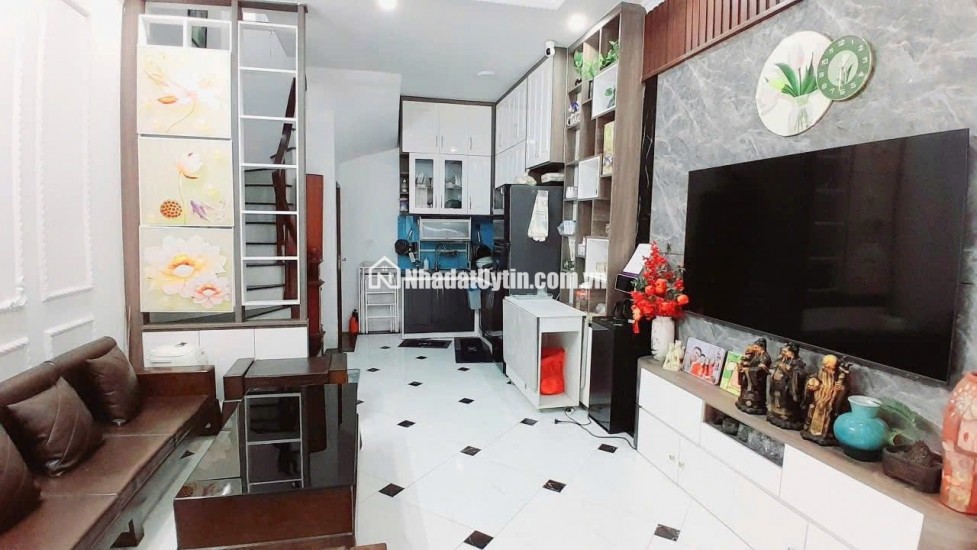  Bán nhà Hồ Tùng Mậu – 2 mặt ngõ – Cách phố 25m