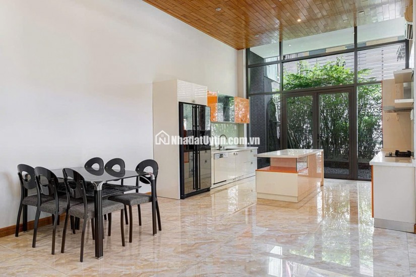 Bán Biệt phủ Trung tâm Hải Châu - Đà Nẵng. Rộng rãi - Hiện đại - Đẳng cấp. Giá chỉ 34 tỷ.