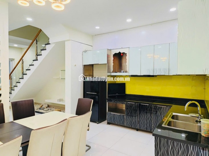 Bán nhà 3 tầng _  Khang Điền - gần GLOBAL CITY - TP. Thủ Đức nhỉnh 10 tỷ