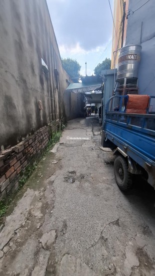 Nhà cấp 4 đường Lê Văn Thịnh, quận 2