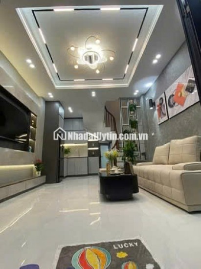 Bán nhà đẹp Dương Văn Bé – Full nội thất – Cách mặt phố chỉ 20m