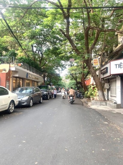 Đất học Bách-Kinh-Xây phân lô bàn cờ,tìm mỏi mắt không ai bán