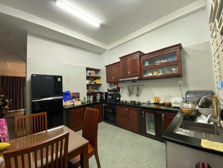Nguyễn Súy, Tân Quý, 65m2 (4,5x17) 3 Tầng, Khu Vực Mua Bán Sầm Uất Sát Chợ Tân Hương, Ngay Aeon Tân Phú, Hẻm xe Hơi - Nhỉnh 7 Tỷ Còn TL