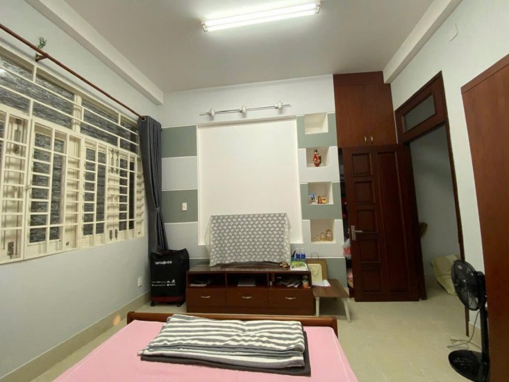 Nguyễn Súy, Tân Quý, 65m2 (4,5x17) 3 Tầng, Khu Vực Mua Bán Sầm Uất Sát Chợ Tân Hương, Ngay Aeon Tân Phú, Hẻm xe Hơi - Nhỉnh 7 Tỷ Còn TL