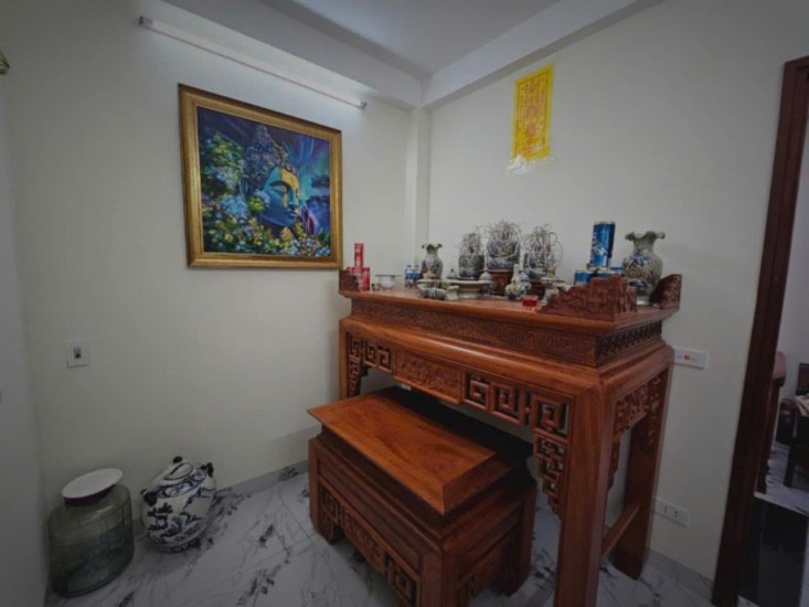 Chính chủ cần bán căn nhà lô góc 3 tầng sổ đỏ lh 0395685938