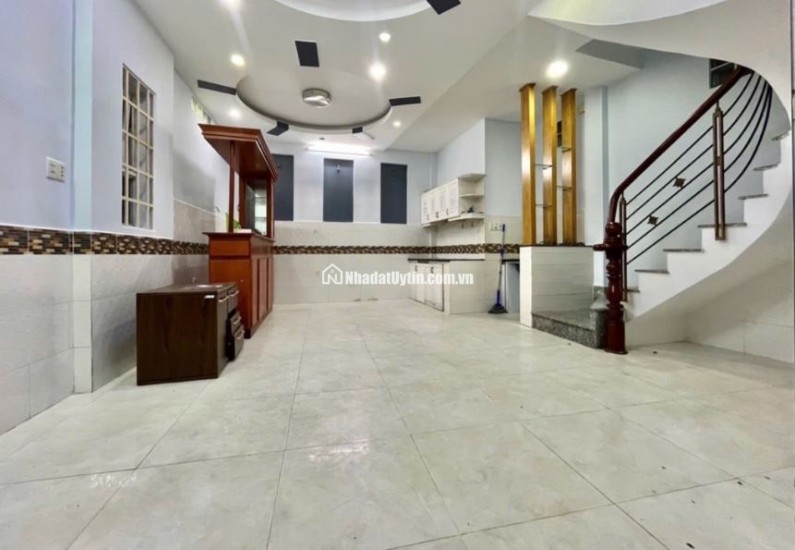 PHAN ĐĂNG LƯU , PHÚ NHUẬN - HẺM XE HƠI LÔ GÓC, LÔ GÓC 3 MẶT THOÁNG  - 39M2 - 4 TẦNG BTCT - NHỈNH 7 TỶ TL