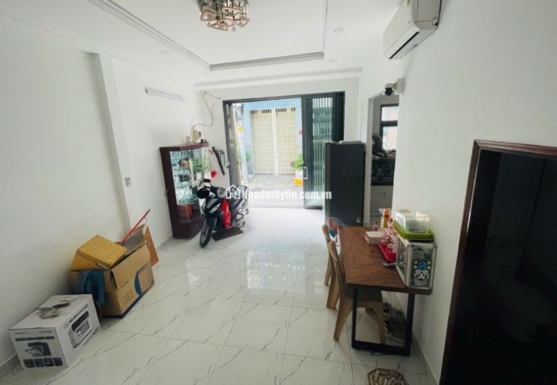 TÂN BÌNH - HẺM XE HƠI 1TRỤC THẲNG - SÁT BÊN MẶT TIỀN – NHÀ MỚI Ở NGAY – TẶNG FULL NỘI THẤT - 4.9 TỶ TL