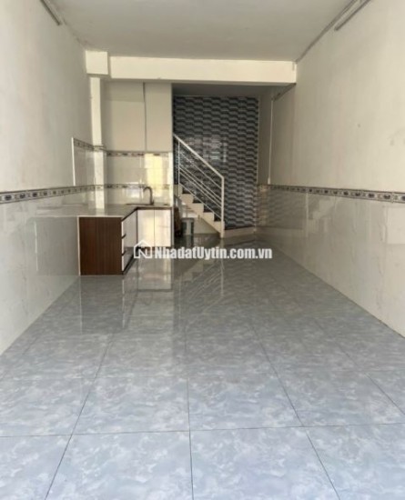 MẶT PHỐ TÂN PHÚ - KINH DOANH NHIỀU LĨNH VỰC - 33 m2 - 2 tầng BTCT - NHÀ CÒN TINH TƯƠM HƠN 3 TỶ.