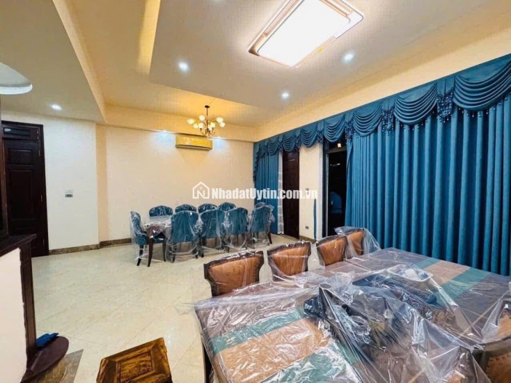Bán nhà Hoàng Hoa Thám, Ba Đình, ngõ oto, gần mặt phố, 160m2, mặt tiền 12m, 22 tỷ.
