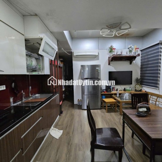 VIP MẶT PHỐ BA ĐÌNH – 130m² – 9 TẦNG THANG MÁY – Ô TÔ TRÁNH – VỈA HÈ RỘNG – KINH DOANH CỰC ĐỈNH
