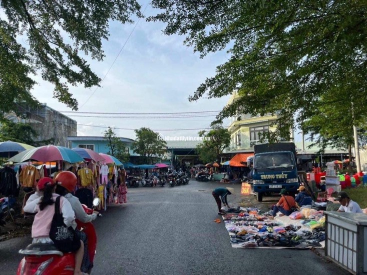 Bán lô đối diện chợ đêm Điện Dương giá thanh lý.Sổ đỏ cá nhân ,công chứng nhanh trong ngày
