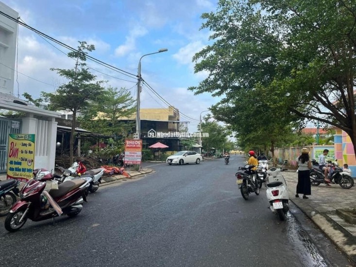 Bán lô đối diện chợ đêm Điện Dương giá thanh lý.Sổ đỏ cá nhân ,công chứng nhanh trong ngày