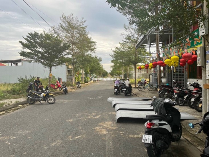 Bán lô đối diện chợ đêm Điện Dương giá thanh lý.Sổ đỏ cá nhân ,công chứng nhanh trong ngày