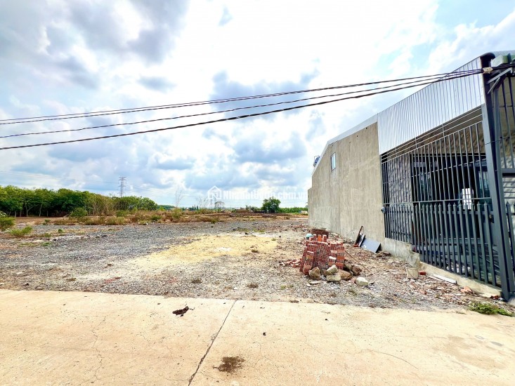 Chính chủ cần bán gấp lô đất vườn 3.700m², có nhà và thổ cư tại Đồng Nai