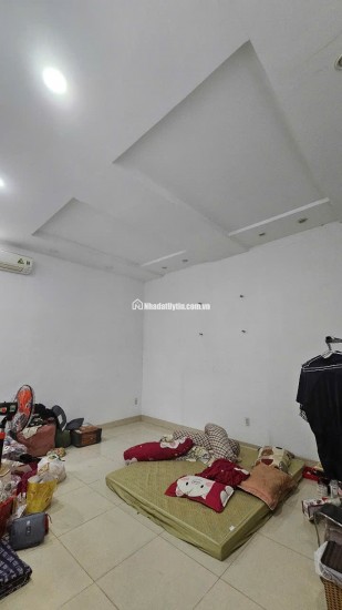 2  MĂTH HXT  ĐHT 42 - 200m2 (9,5x21) 2 sổ A4 - C4 - CHDV, VP Công Ty hoặc 2 căn 6 tầng - 60 tr/m2 rẻ nhất khu vực