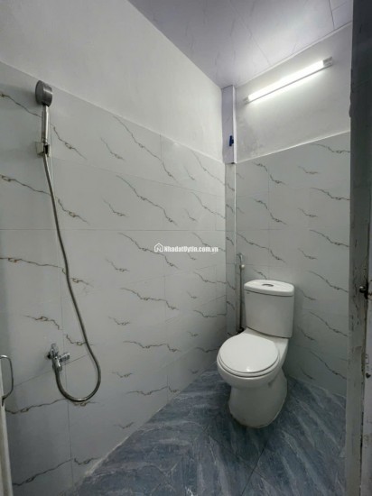 Nhà Cấp 4 Gác Lửng Đẹp– HXH – Gần Nguyễn Ảnh Thủ – Chỉ 3 Tỷ 3x Triệu