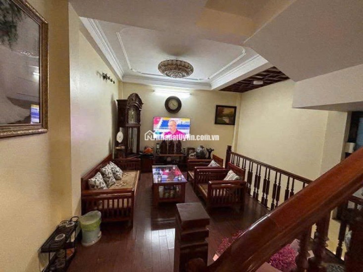 Chính chủ bán nhà 5 tầng diện tích 40m2 mặt tiền 4.5m mặt Phố Lý Thường Kiệt Hà Đông giá 13.6 tỷ