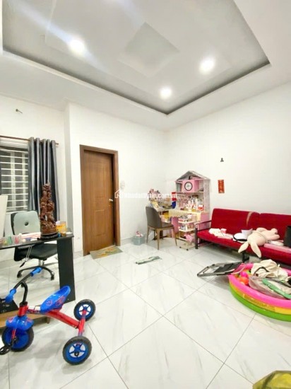 NHÀ 2 TẦNG - KHU GẦN TÊN LỬA - HẺM XE HƠI - CHỈ HƠN 3 TỶ
