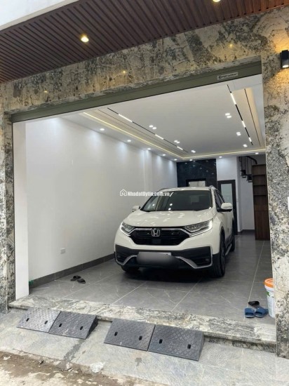 NGUYỄN VĂN CỪ, LONG BIÊN - 50M2 x 6 TẦNG- Ô TÔ VÀO NHÀ - THANG MÁY- 1KM RA CẦU CHƯƠNG DƯƠNG, 400M RA BỆNH VIỆN QUỐC TẾ, FULL NỘI THẤT TRANG TRỌNG
