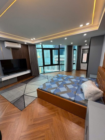 NGUYỄN VĂN CỪ, LONG BIÊN - 50M2 x 6 TẦNG- Ô TÔ VÀO NHÀ - THANG MÁY- 1KM RA CẦU CHƯƠNG DƯƠNG, 400M RA BỆNH VIỆN QUỐC TẾ, FULL NỘI THẤT TRANG TRỌNG