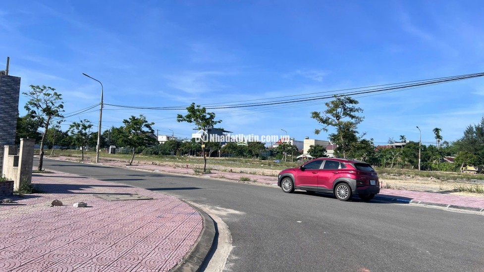 Đất Điện Nam Đông - Quỹ Đất Cuối Cùng xung quanh khu vực Hội An, Giá: 16,2 triệu/m2