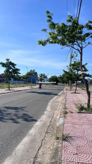 Bán đất nền_Ngay Hội An_Gần biển, gần chợ_Ngay truc chính giao thông