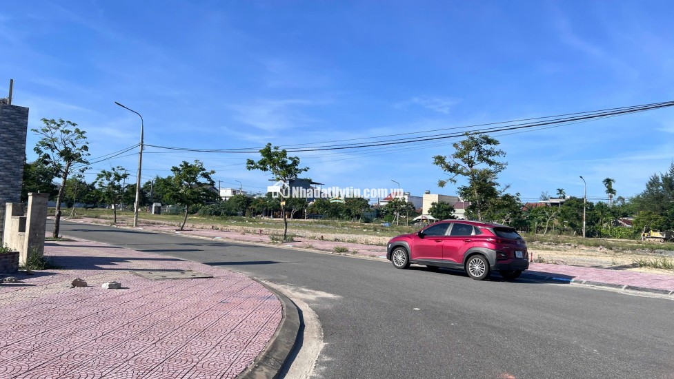 Bán đất nền_Ngay Hội An_Gần biển, gần chợ_Ngay truc chính giao thông