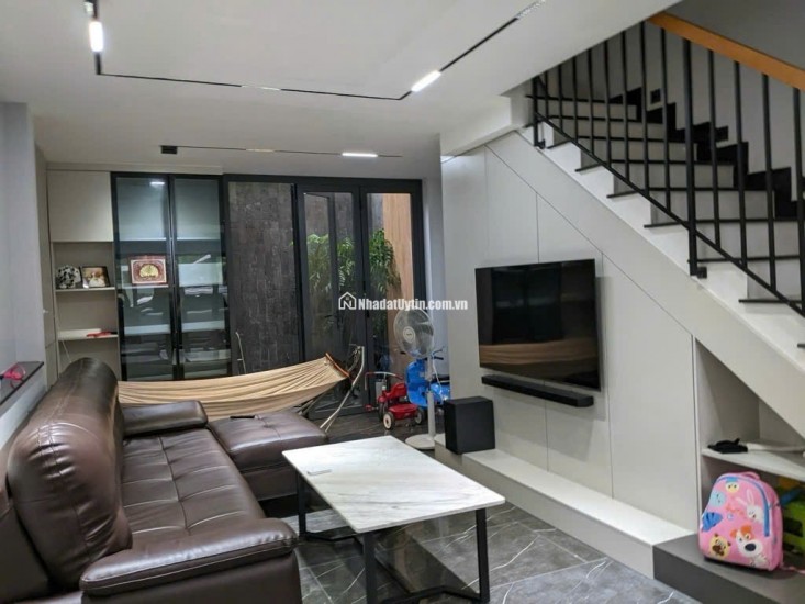 BÁN NHÀ MỚI, XE HƠI NGỦ TRONG NHÀ, BƯNG ÔNG THOÀN, PHÚ HỮU, TP THỦ ĐỨC - 4 TẦNG 4PN - DIỆN TÍCH 60m2 VUÔNG VỨC A4