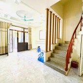 Bán nhà Lô góc, mặt ngõ, oto 4 chỗ qua cửa, 35m, 5 tầng, mặt tiền 5.2m!