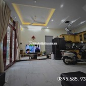 Chính chủ cần bán căn nhà lô góc 3 tầng sổ đỏ lh 0395685938