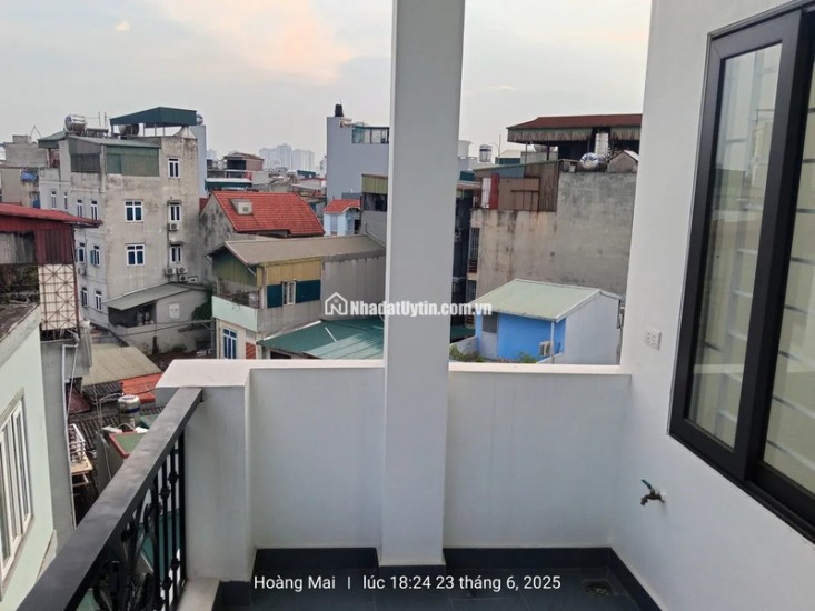 Tuyệt phẩm Tân Mai 5 tầng  36m2  - 7.68 tỷ. Sổ đỏ trao tay