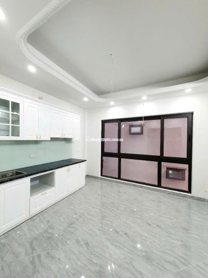 NHÀ ĐẸP MỚI TINH . Cổ Nhuế - Bắc Từ Liêm 35m 6 tầng mặt tiền 4,3m 7,25 tỷ 
sổ đỏ vuông vắn cất két .