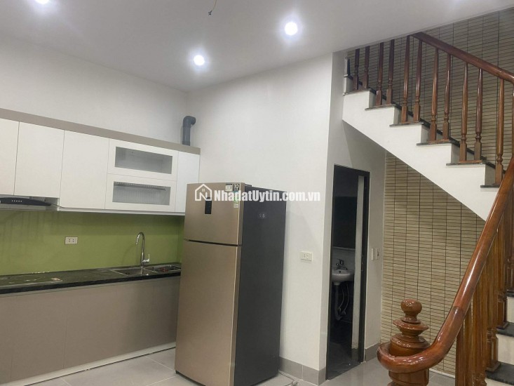 Cần tiền bán nhà 3 tầng Gia Lâm - Hà Nội, giá 6.3 tỷ