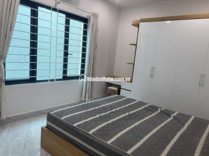 Cần tiền bán nhà 3 tầng Gia Lâm - Hà Nội, giá 6.3 tỷ