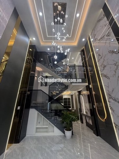 Đường 6m Thông - Nhà Đúc 5 Tầng - Ngay Hương Lộ 2 - CẠNH ĐẦM SEN
