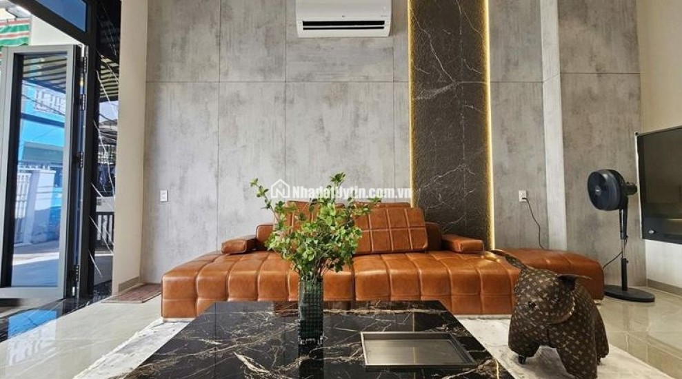 HUỲNH TẤN PHÁT, QUẬN 7 - BÁN NHÀ PHỐ GÓC 2 MẶT TIỀN THOÁNG MÁT, XÂY MỚI 100% - 70m2 - 4 TẦNG BTCT - NHỈNH 6 TỶ