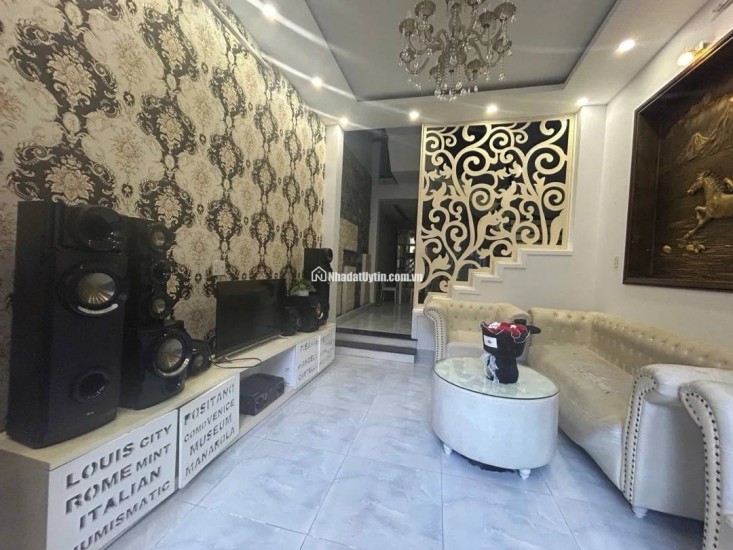 *NHÀ VIP KHU TRUNG TÂM VŨ TRỌNG PHỤNG - 7,X TỶ ĐỒNG - LH: 0917361553*