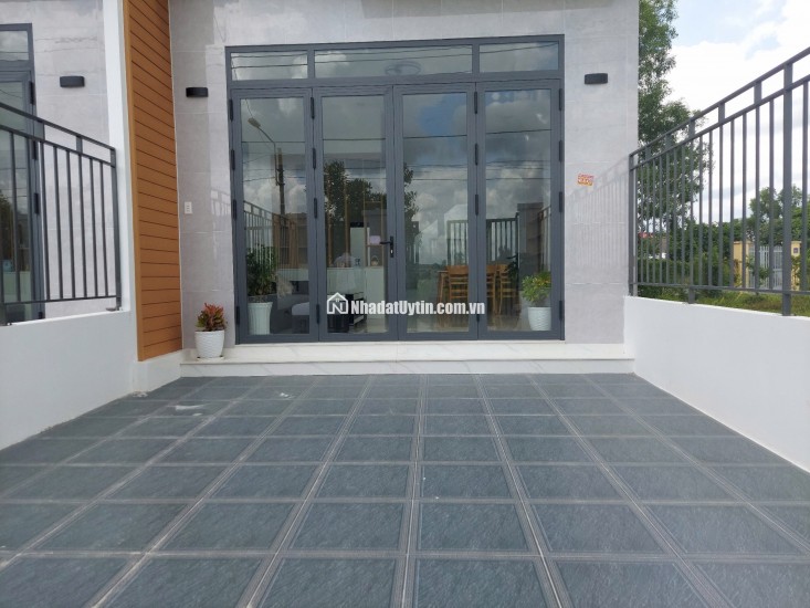 Bán Gấp Nhà Mặt Tiền Tại Cần Đước