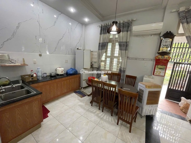LÔ GÓC 2 MẶT XE TẢI ĐS 1 - 63m2 5 TẦNG  - CÁCH 1 CĂN RA VIEW SÔNG - NHỈNH 7 TỶ 

Mô tả: V0.7760111
LÔ GÓC 2 MẶT XE TẢI ĐS 1 - 63m2 5 TẦNG  - CÁCH