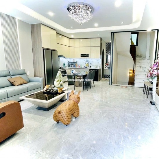 Mặt tiền trục chính Quận 4- KHÁNH HỘI- ngang hơn 5m cao 5 tầng đủ nội thất: 15 Tỷ nhỉnh. 0933910039