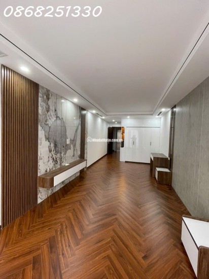 BÁN NHÀ MẶT PHỐ KIM ĐỒNG – 50m², 6 TẦNG, THANG MÁY, Ô TÔ ĐỖ TRONG NHÀ – 21 TỶ