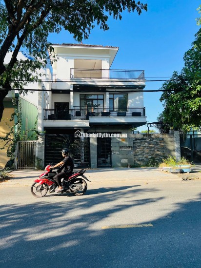 CẦN BÁN BIỆT THỰ 2 LÔ - DIỆN TÍCH LỚN - TRẦN NGUYÊN ĐÁN, HOÀ MINH - GẦN BIỂN
