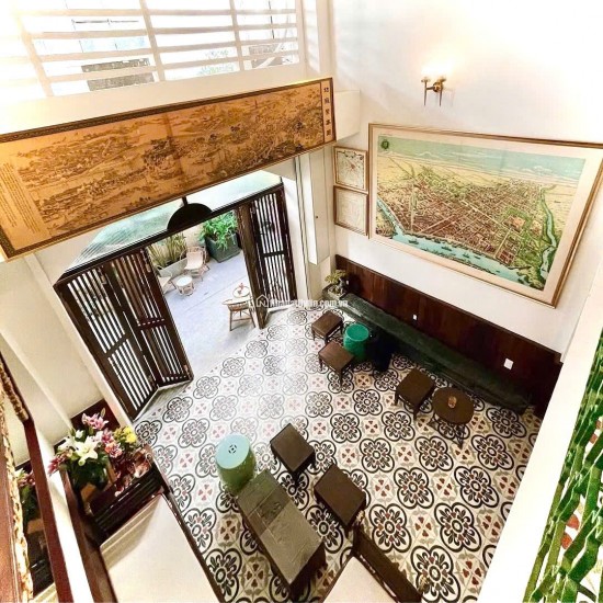 28 Triệu: thuê nguyên căn Quận 1- ĐIỆN BIÊN PHỦ CMT8- cao 5 tầng thông suốt có Lửng. VŨ 0933910039