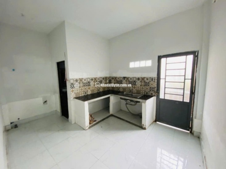NHÀ 2 MẶT TIỀN LINH ĐÔNG THỦ ĐỨC, 50M2, HẺM XE HƠI, KẾ VÀNH DAI 2, HƠN 4 TỶ XÍU