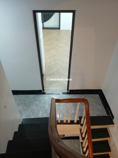 Bán Nhà Lô Góc 6 Tầng Thang Máy – 37m² Đại Mỗ – Giá Chỉ 8.x Tỷ