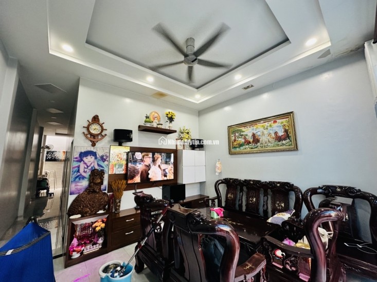 SIÊU PHẨM NHÀ ĐẸP HẺM XE HƠI TAM PHÚ, TP THỦ ĐỨC - SÁT MẶT TIỀN ĐƯỜNG - 52M2 - 3 TẦNG BTCT - NỘI THẤT XỊN SÒ