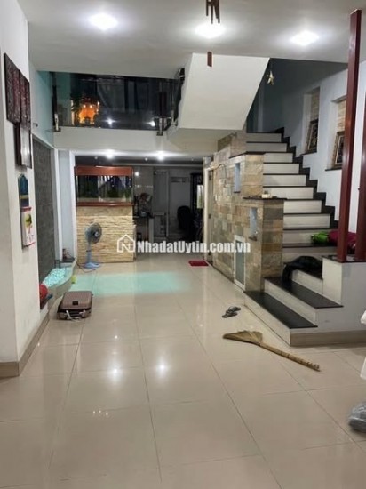 BÁN NHÀ ĐƯỜNG 7M XE HƠI TRÁNH - QUẬN BÌNH TÂN