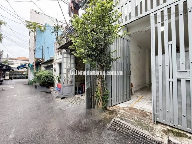 Bán CHDV HXH Đ Nguyễn Văn Nghi 81m2 đất 5lau 13P có 9,25 tỷ